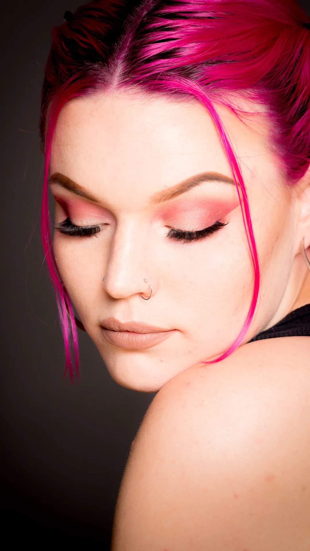 PMU artist working on client brows